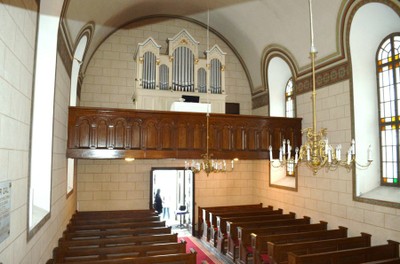 Templom belső az orgonával